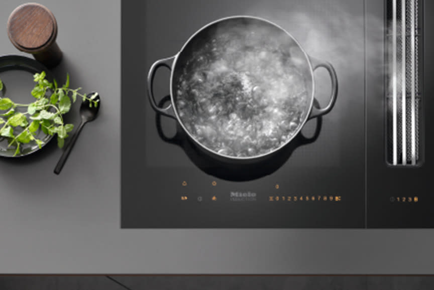 3909778_TILE2_4f4e4e