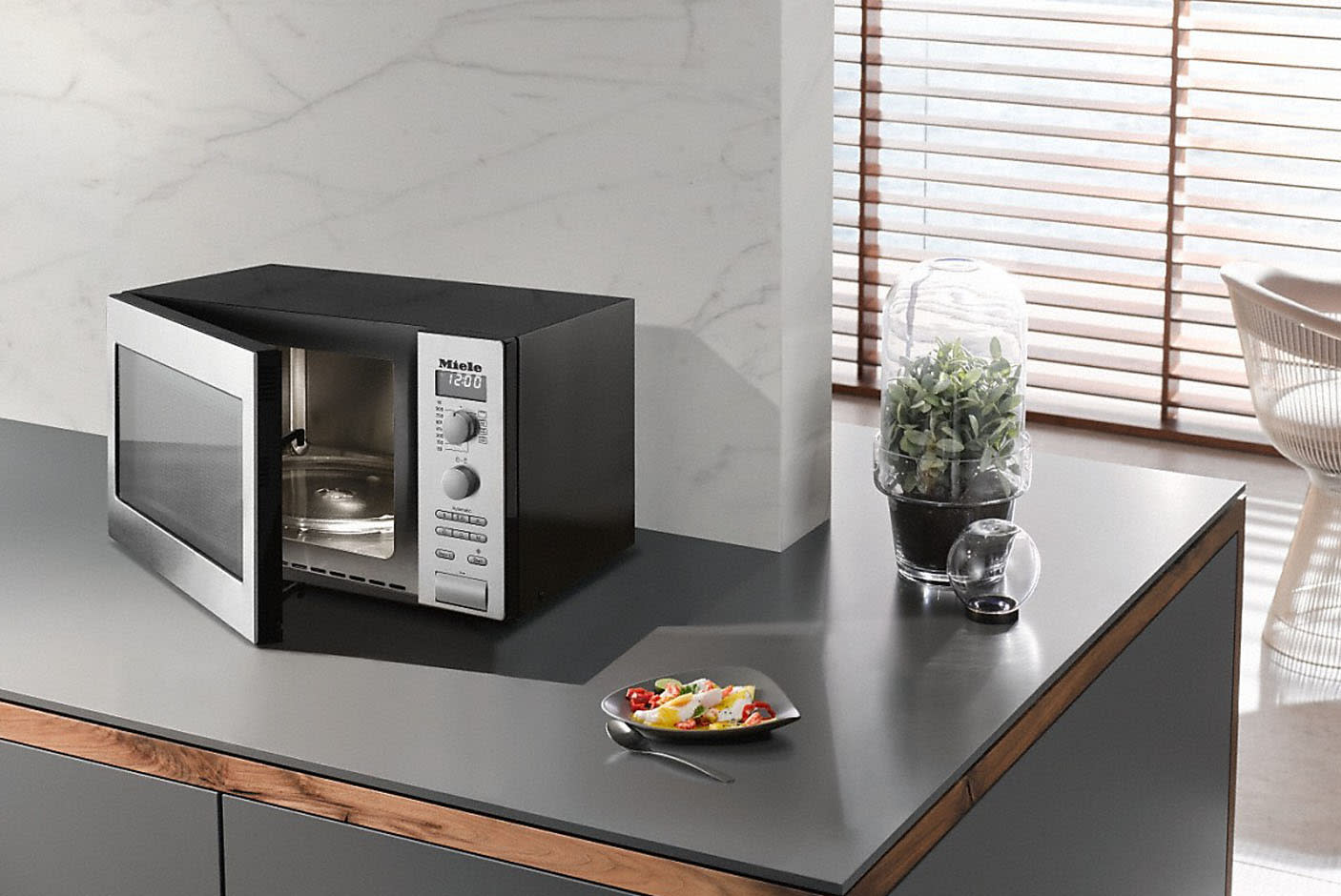 3910245_TILE1_000000