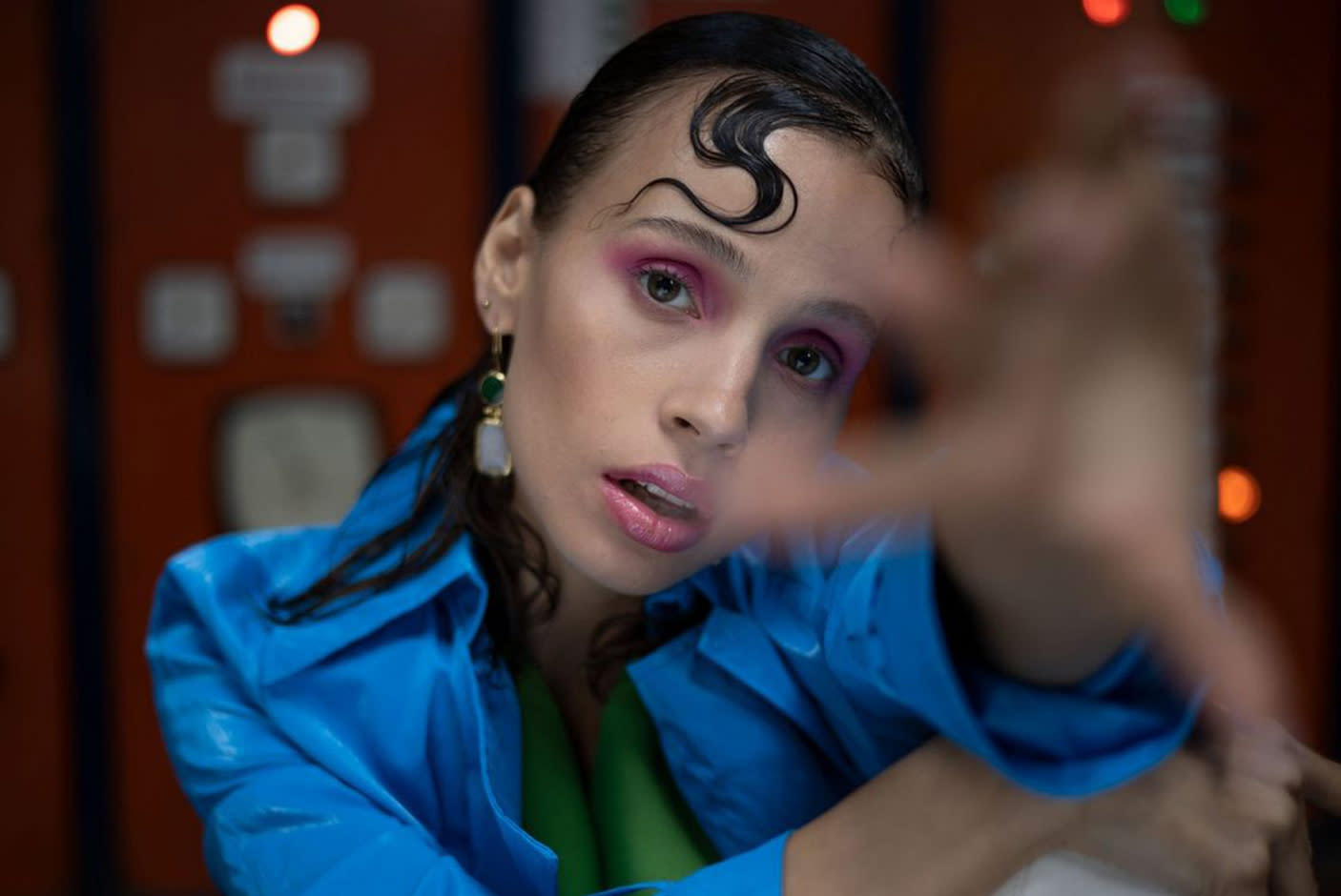 3913767-Tile-1-Canon-RF-50-F18-STM