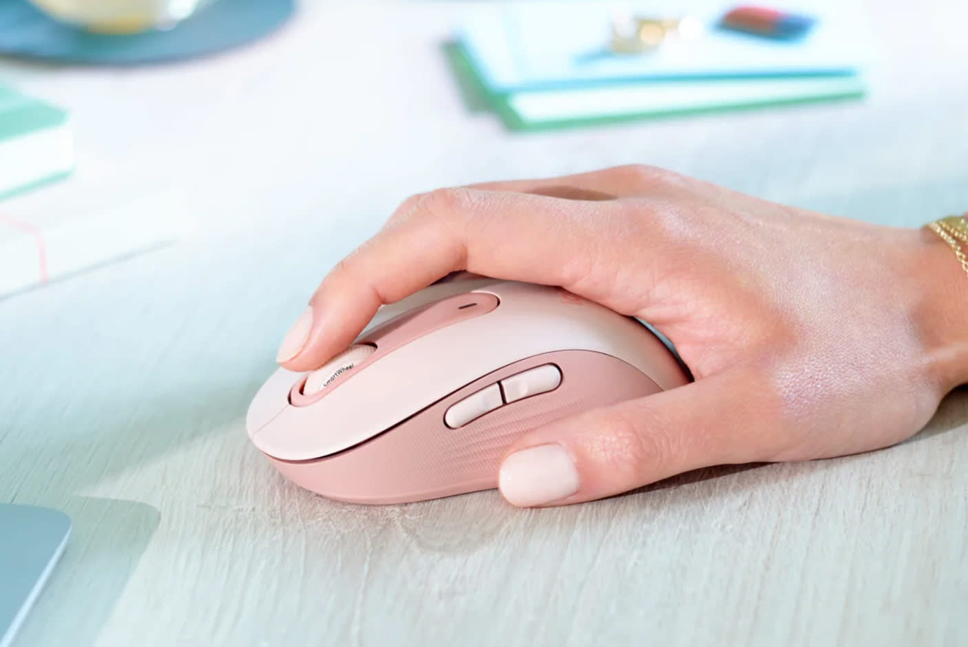 3888037-Tile-2-Logitech-M650