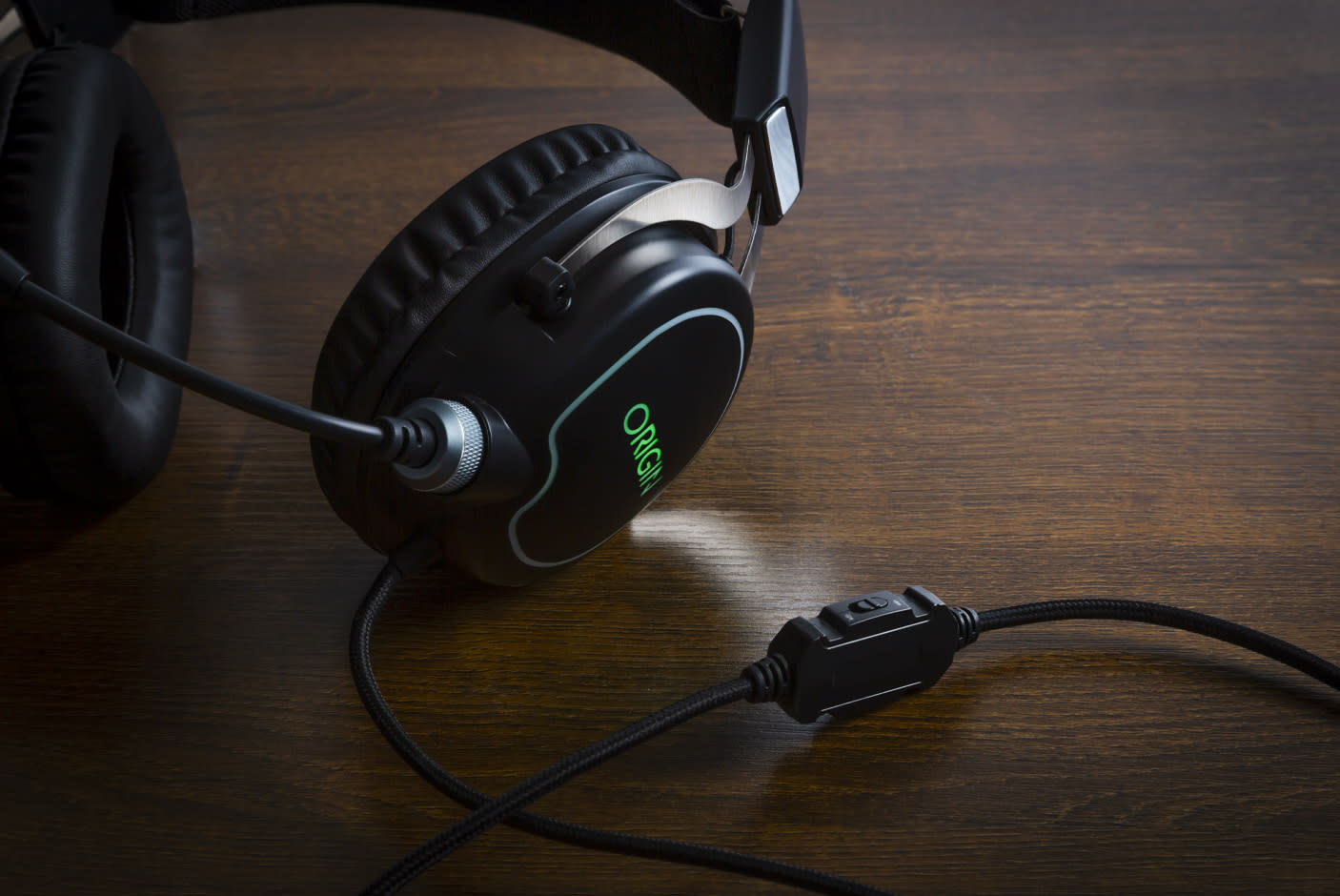 3929779-Tile-1-Virtual-Surround