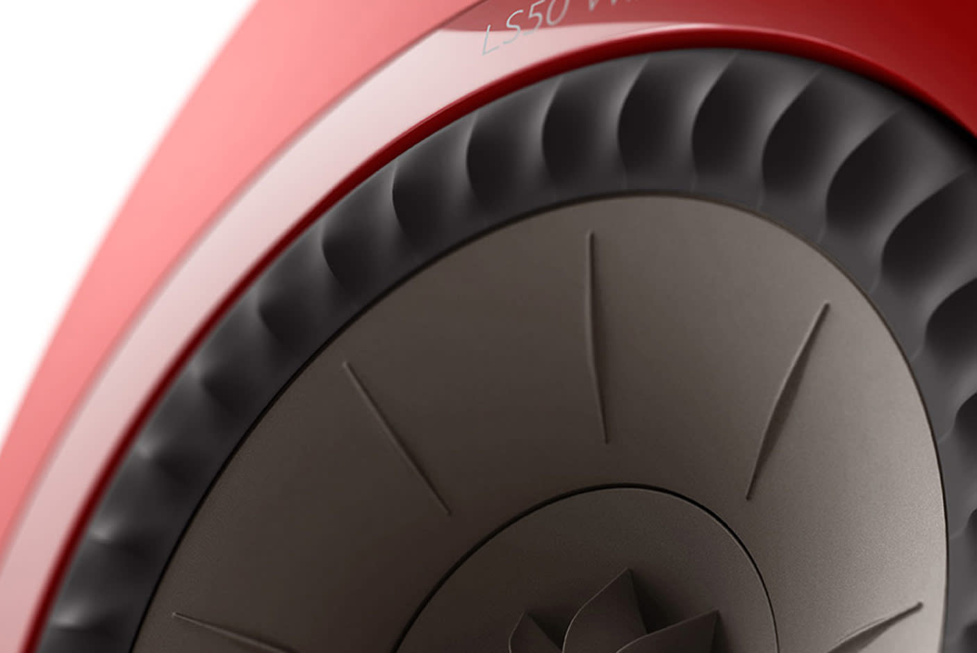 3972518-Tile-4-KEF-LS50W-2-MIE