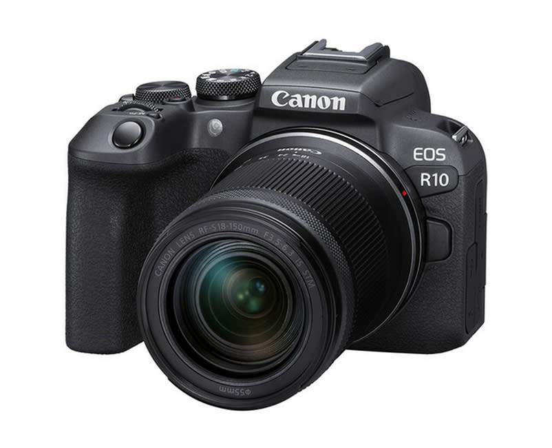 Canon EOS R10 + RF-S 18-150mm
