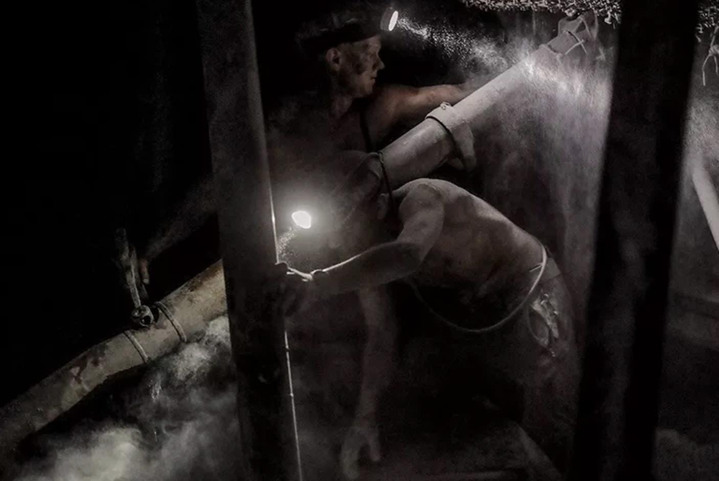 4033558-Tile-3-Canon-RF-50MM-F12L