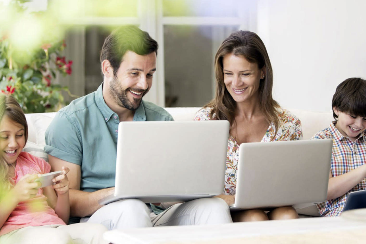 4036239-Tile-3-Seamless-Roaming