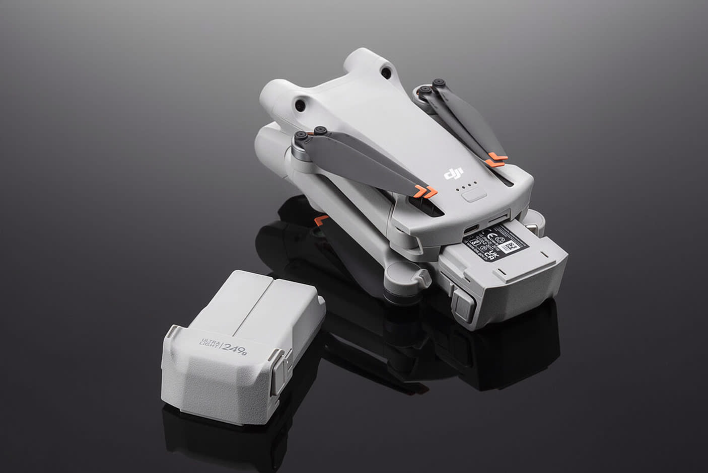 4045424-Tile-1-DJI-Intel-Battery