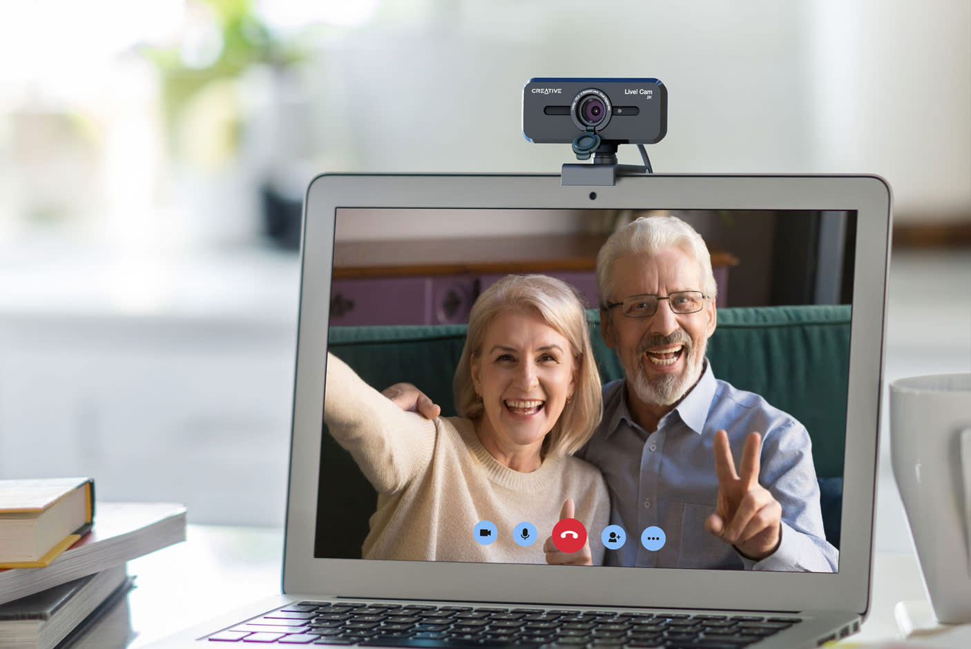 4062647-Tile-3-Microphone-Checked