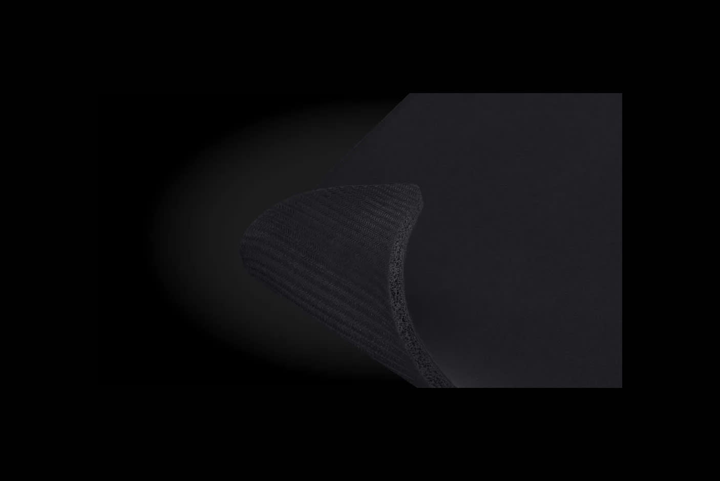 4076001-Tile-4-Logitech-G740-base