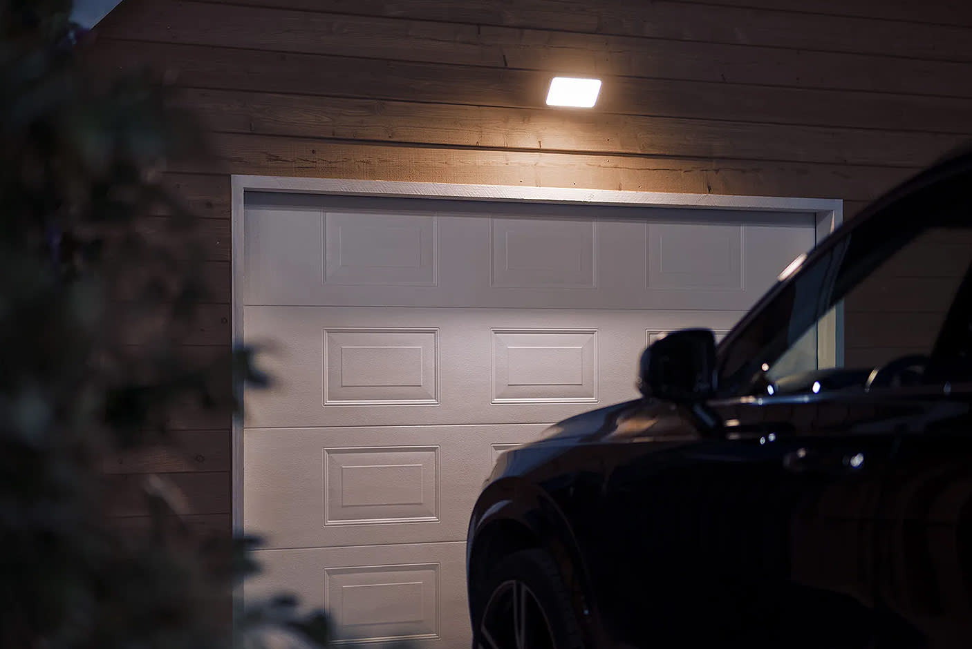 4091191-Tile-1-Philips-Hue-Welcome-Floodlight