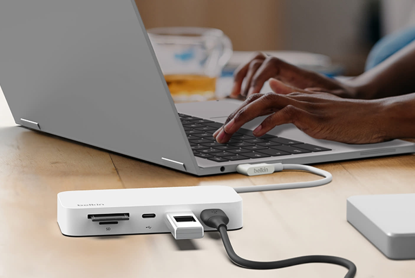 4091248-Tile-1-BelkingUSB-6in1-base