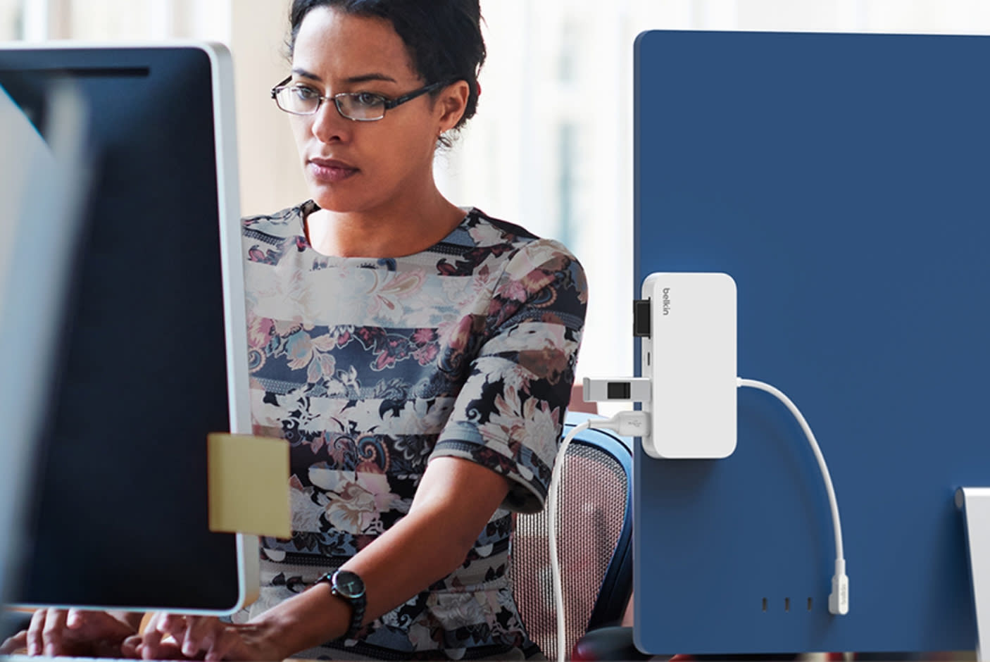 4091248-Tile-2-BelkingUSB-6in1-take