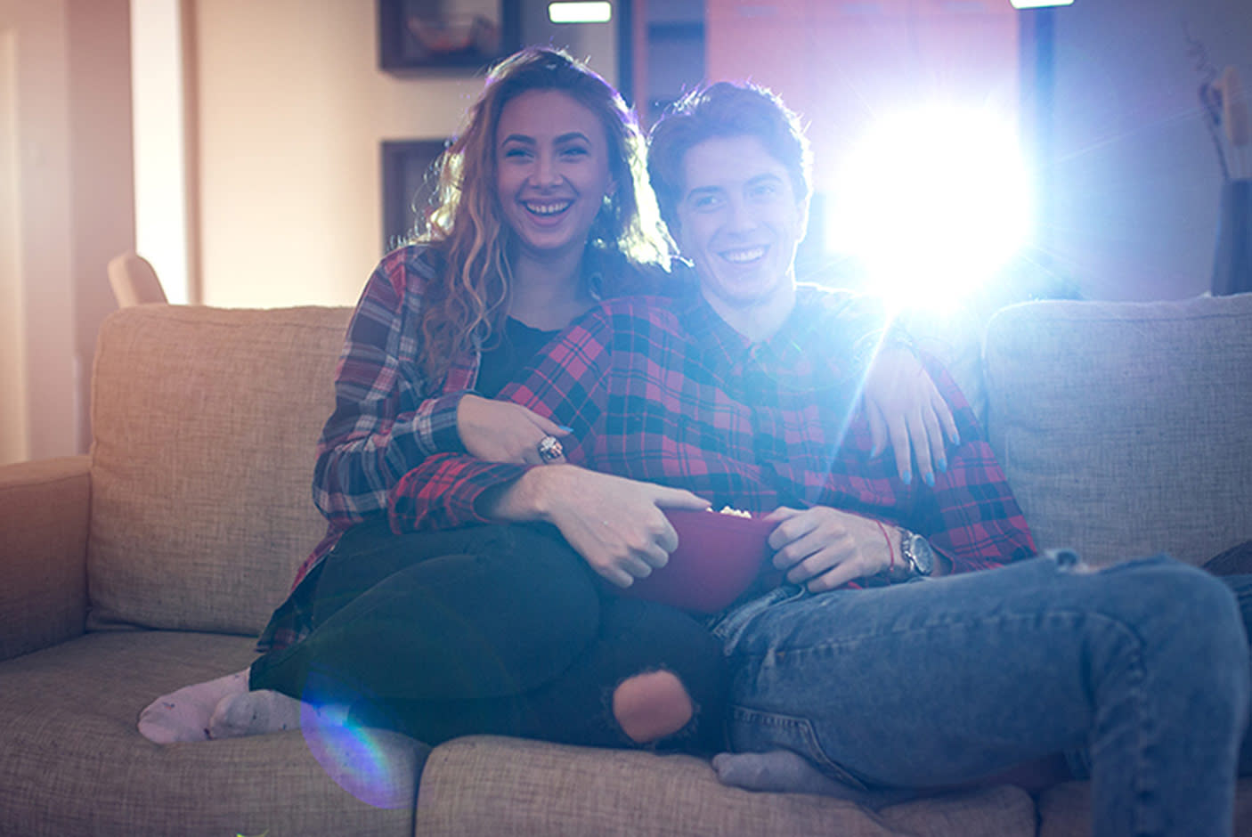 3314596-Tile-8-Epson-EH-TW7000-7-years