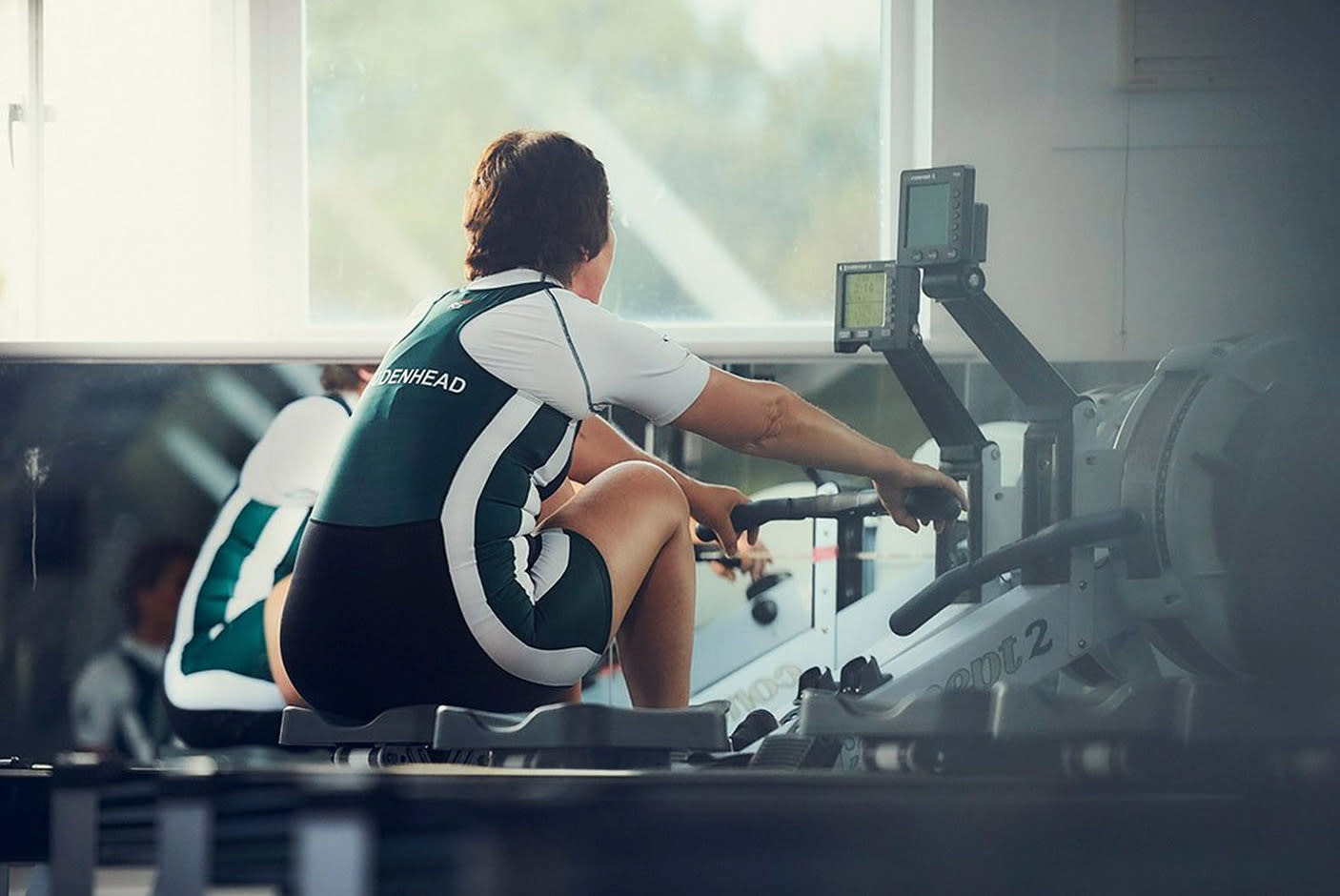 4101758-Tile-4-Series-L-Superior-Design