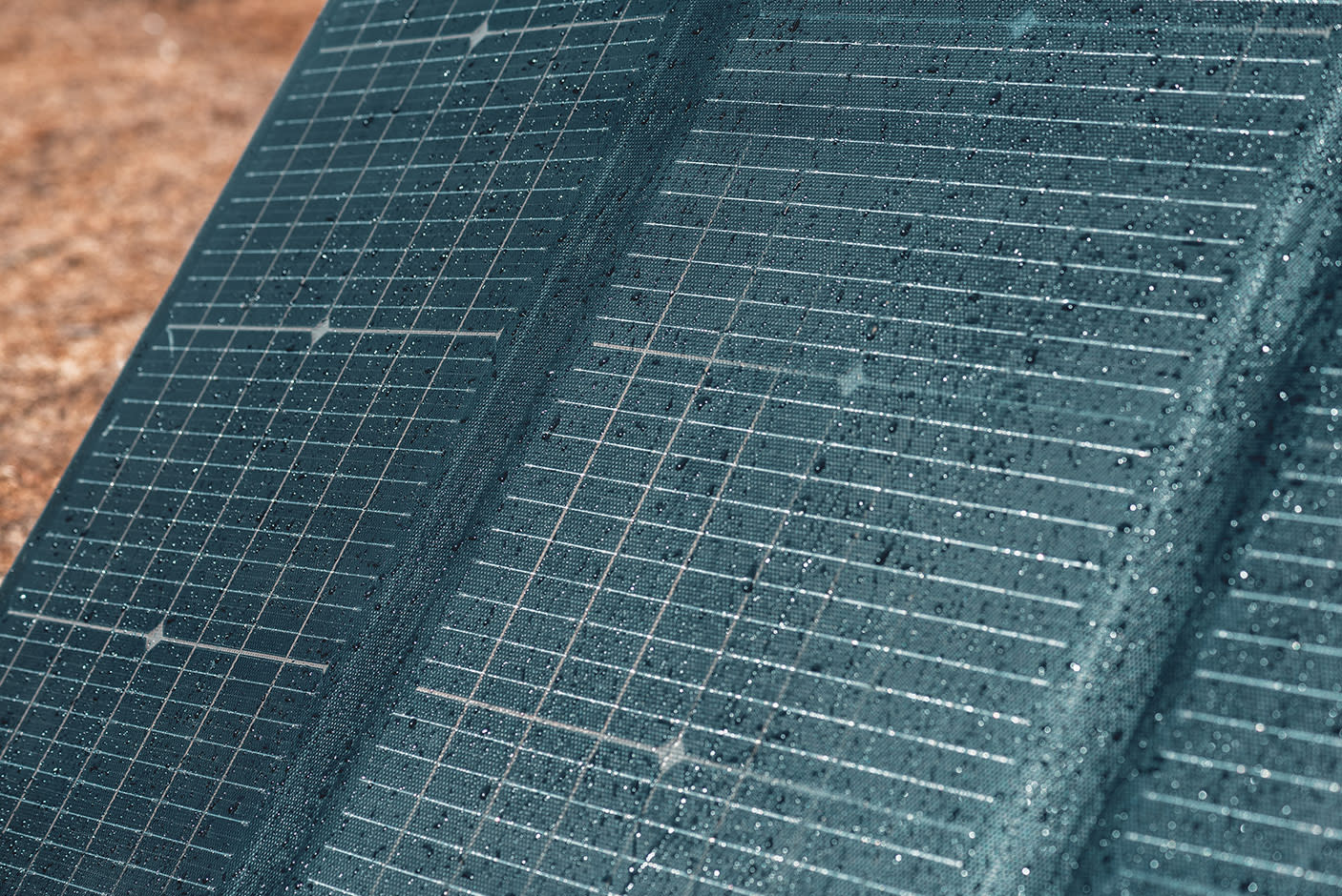 4109066-Tile-5-Ecoflow-220W-Solar-ip68