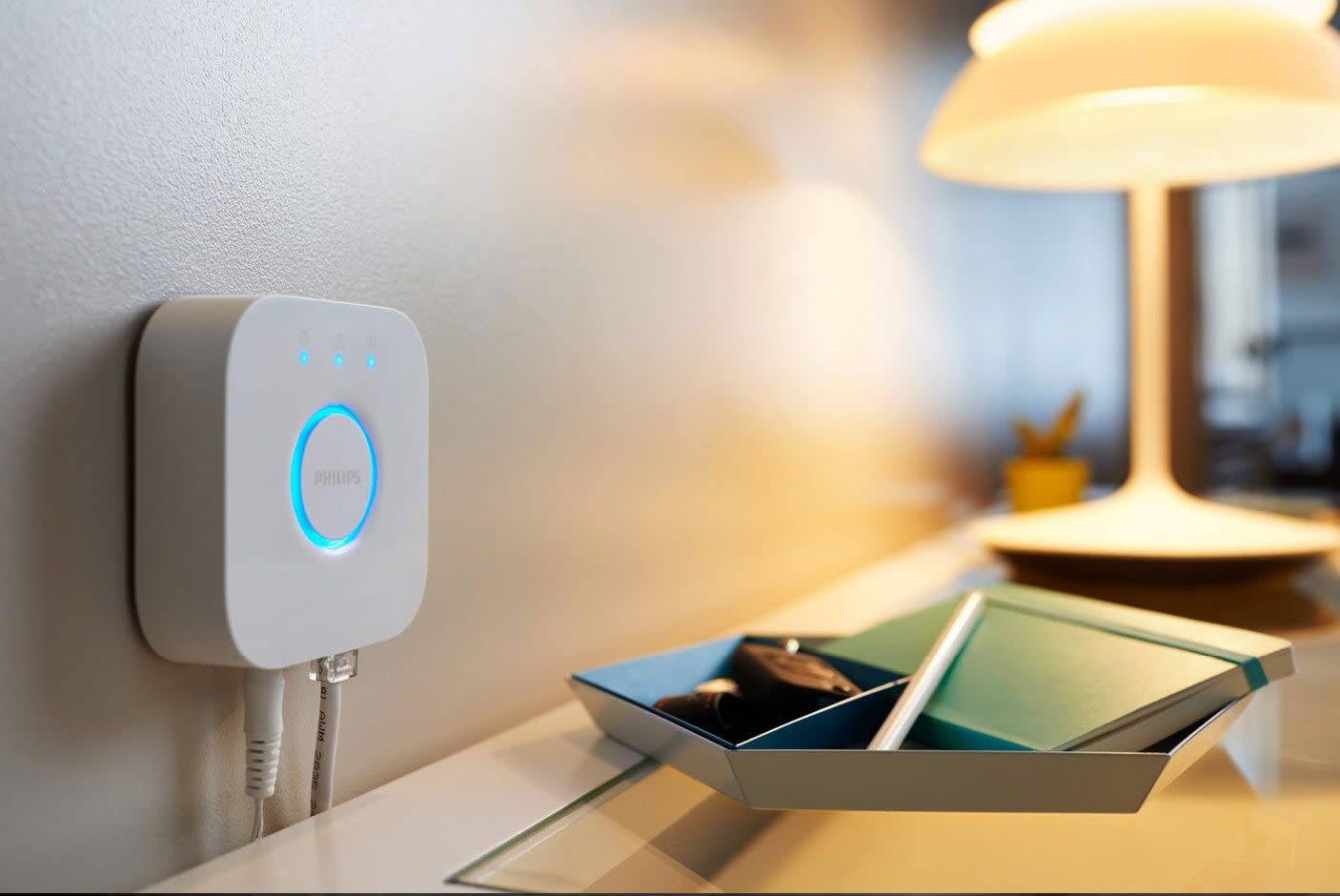 3609383-Tile-6-Philips-Hue-Aurelle