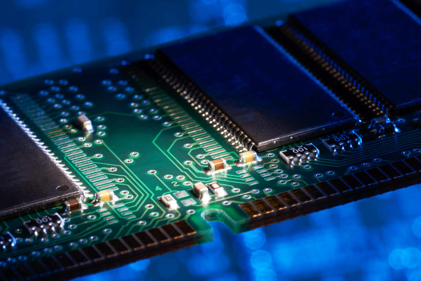 3645754-Tile-2-8GB-DDR42666