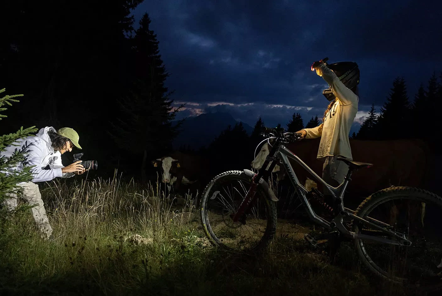 4119525-Tile-5-Canon-EOS-R6-Mark2