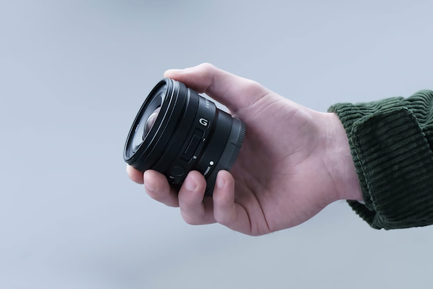 4128591-Tile-1-EPZ-10-20mm-F4-G-light