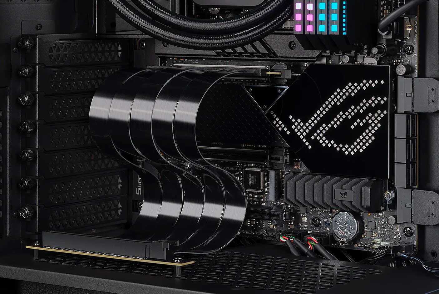 4128842-Tile-1-Corsair-Riser-PCIe-x16-Cable