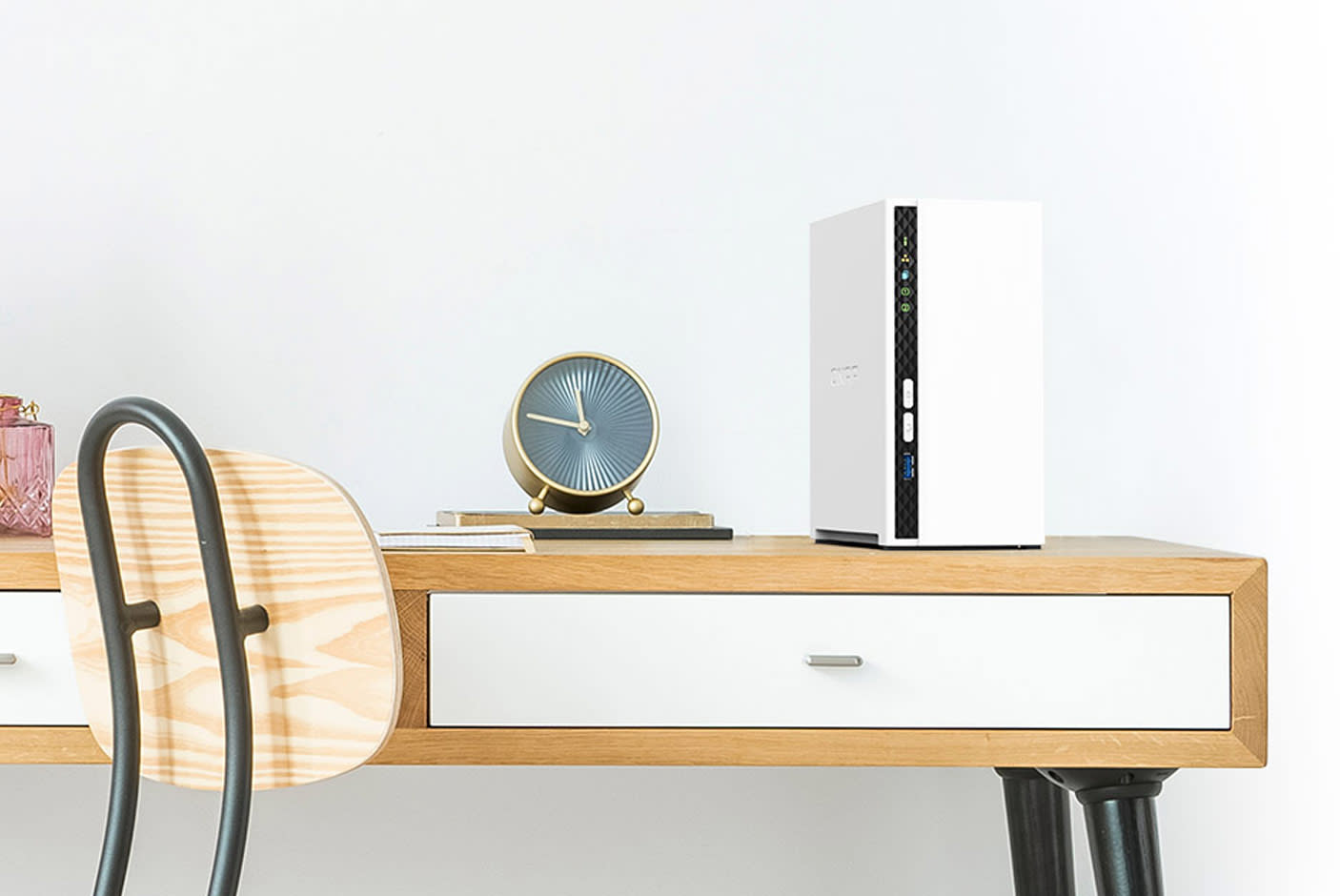 4134613-Tile-1-Minimalist-Design