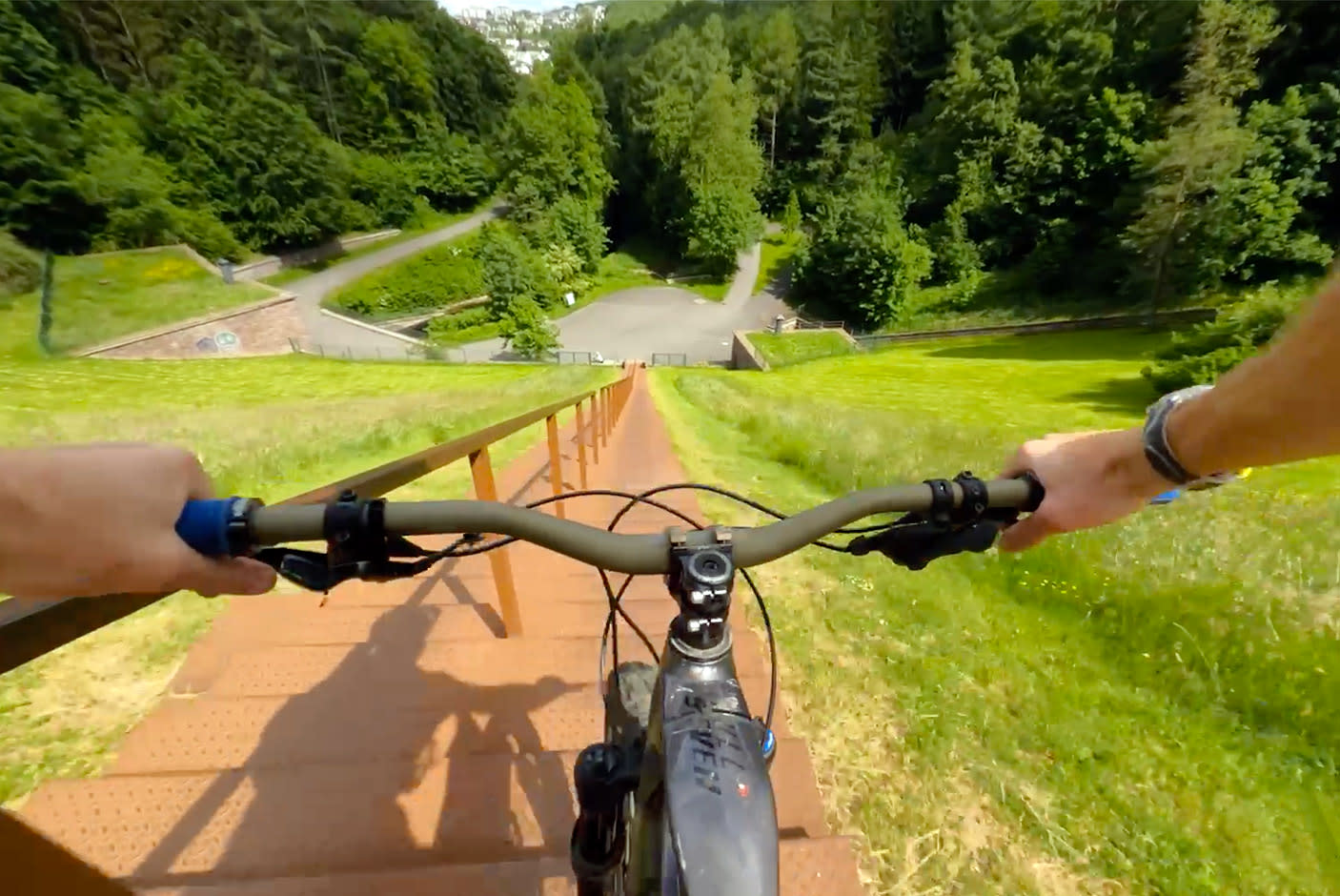 4055489-Tile-5-Horizon-Lock