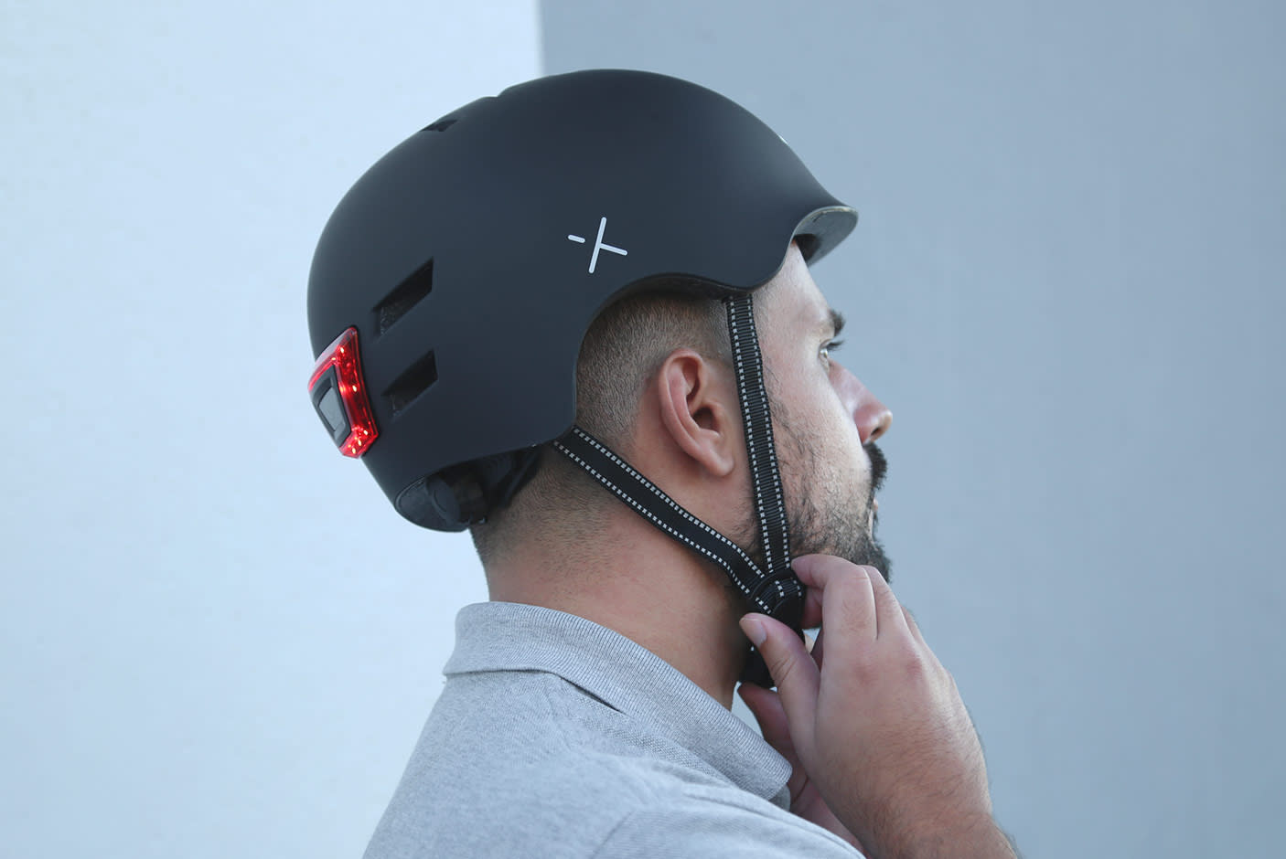 3765954-Tile-1-Turbo-X-helmet-led-black-safety