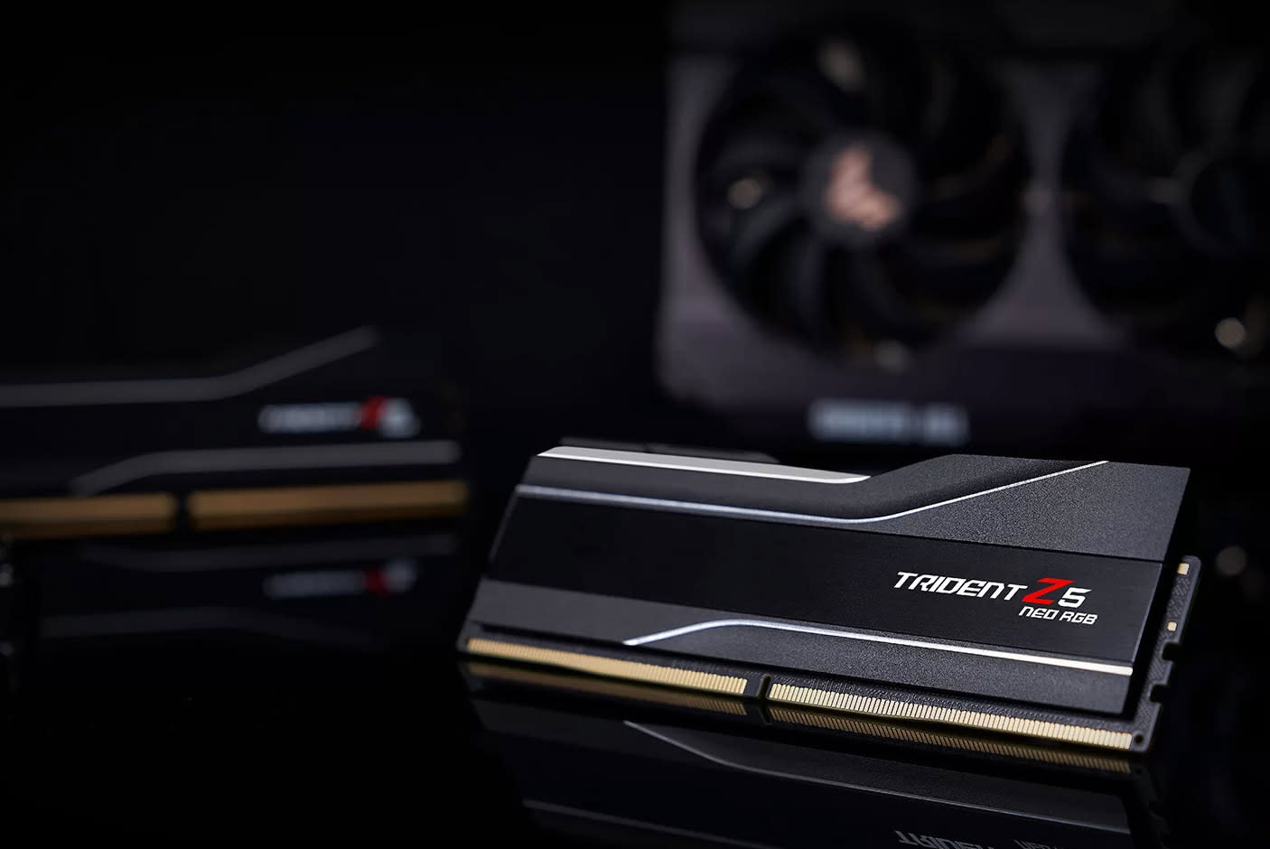 4152611-Tile-3-Integrated-Circuits