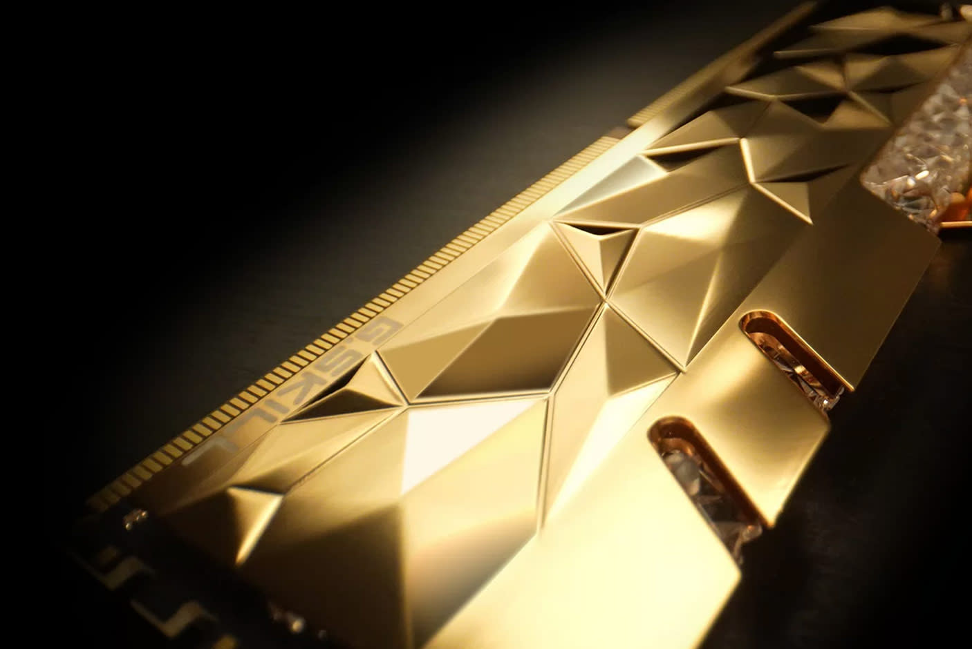 4152646-Tile-4-GSkill-Trident-Z-Royal-Elite