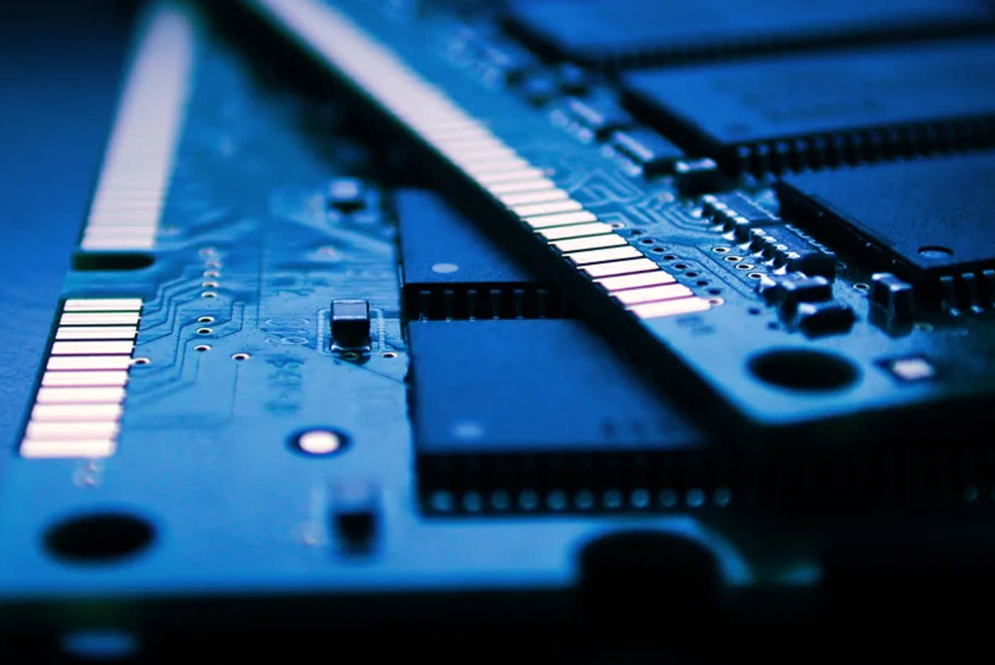 4141814-Tile-2-16GB-DDR4-480-SSD