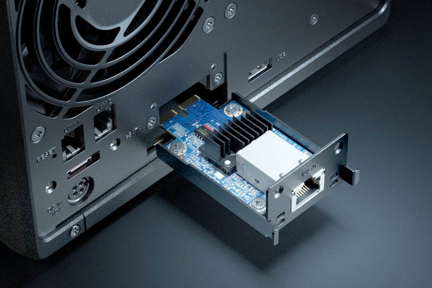 4160223-Tile-3-Synology-NAS-DS923