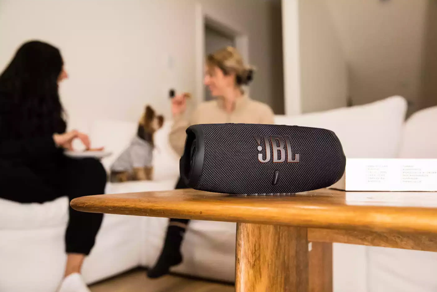 4173031-Tile-4-JBL-Charge-5-WiFi