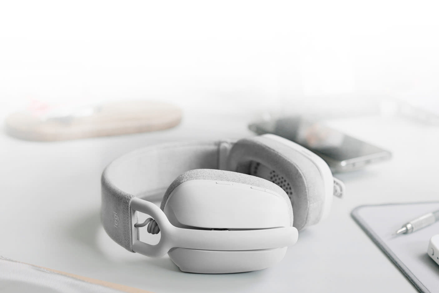 4204662-Tile-5-Logitech-Zone-Vibe-100