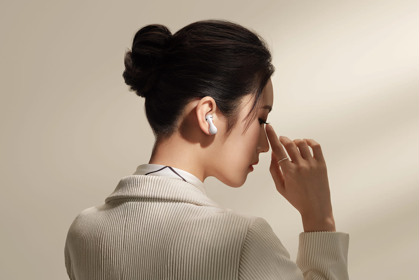 4215206-Tile-8-Huawei-FreeBuds-5