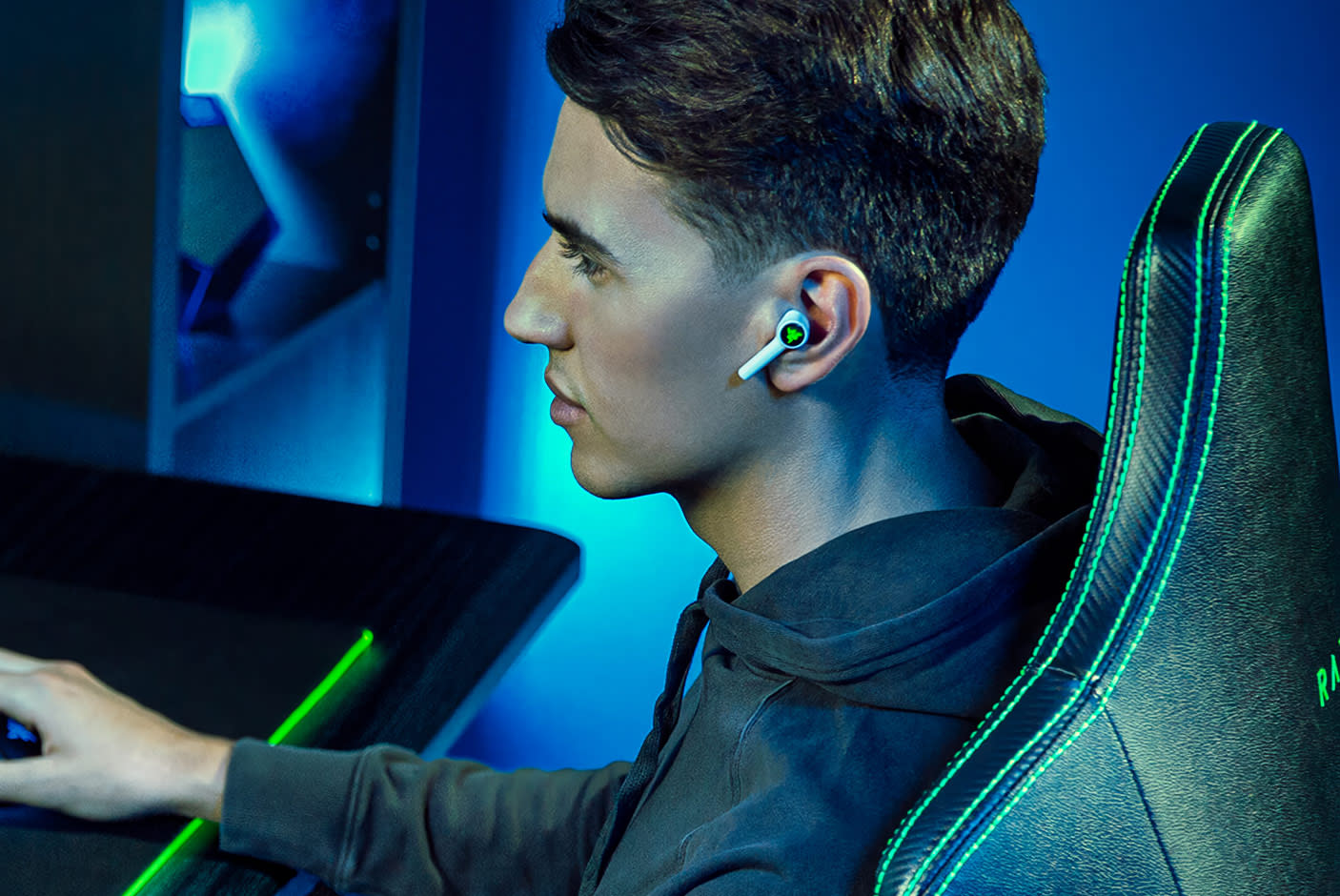 4223403-Tile-1-Razer-Hammerhead-PS-wireless