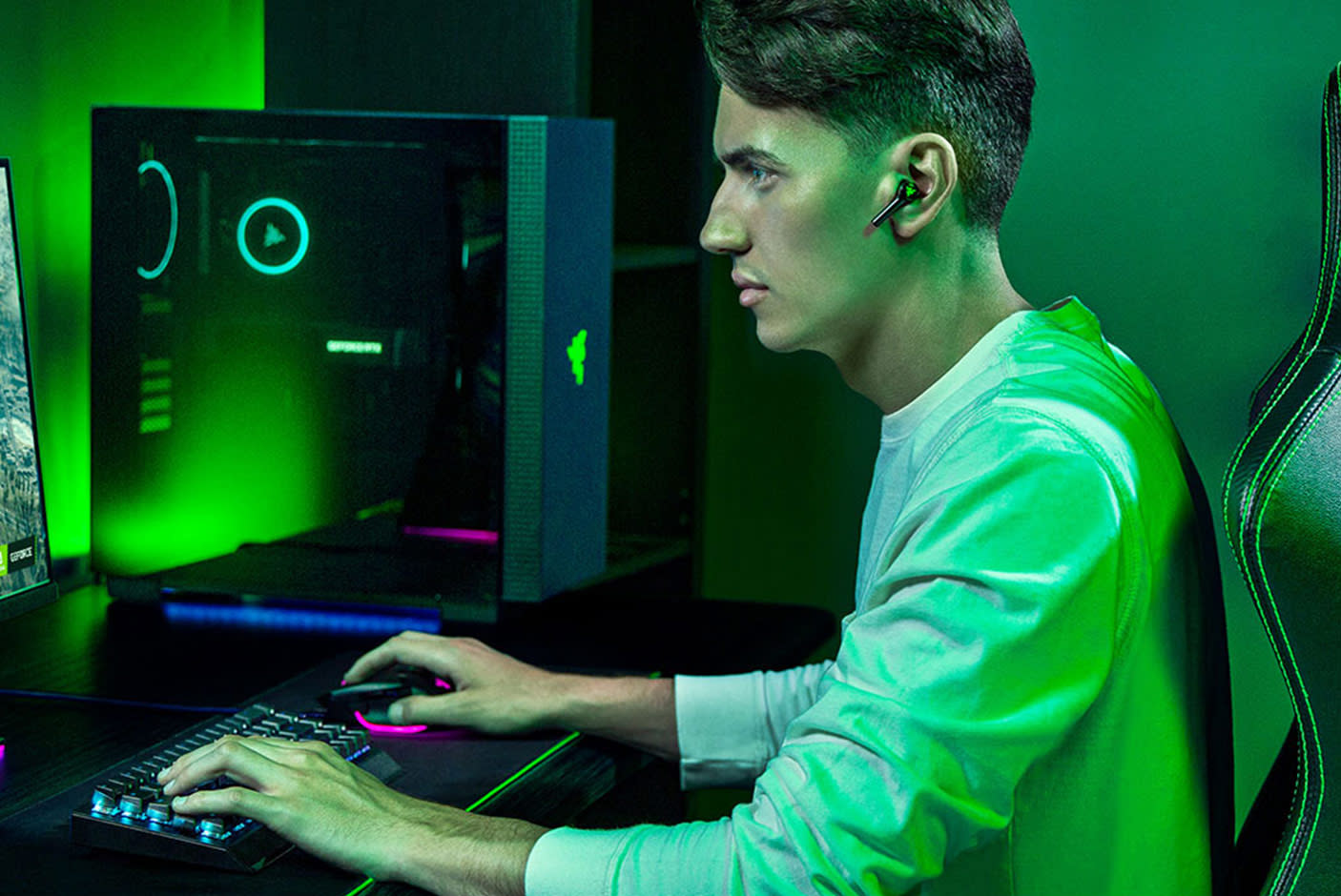 4223918-Tile-2-Razer-Hammerhead-xb-anc