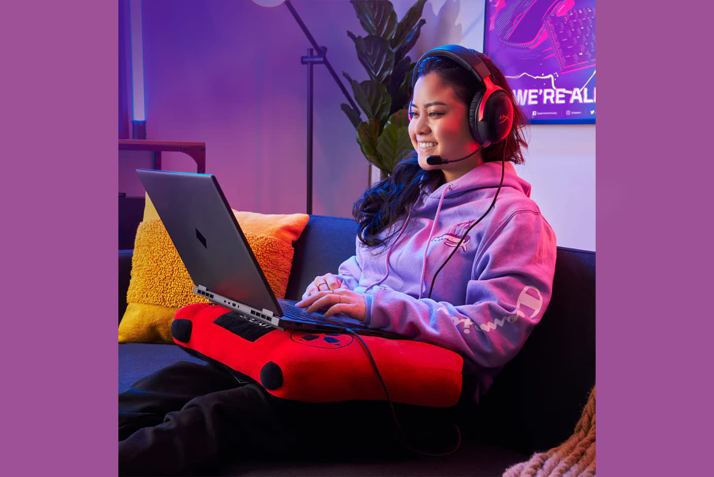 4245113-Tile-2-HyperX-Cloud-3-Wired