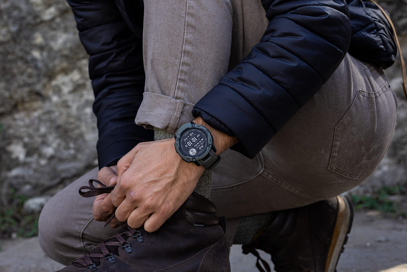 4256557-Tile-3-Garmin-Instict2x-athletics