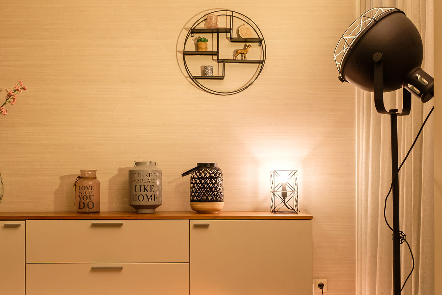 4263820-Tile-3-10W-2200K