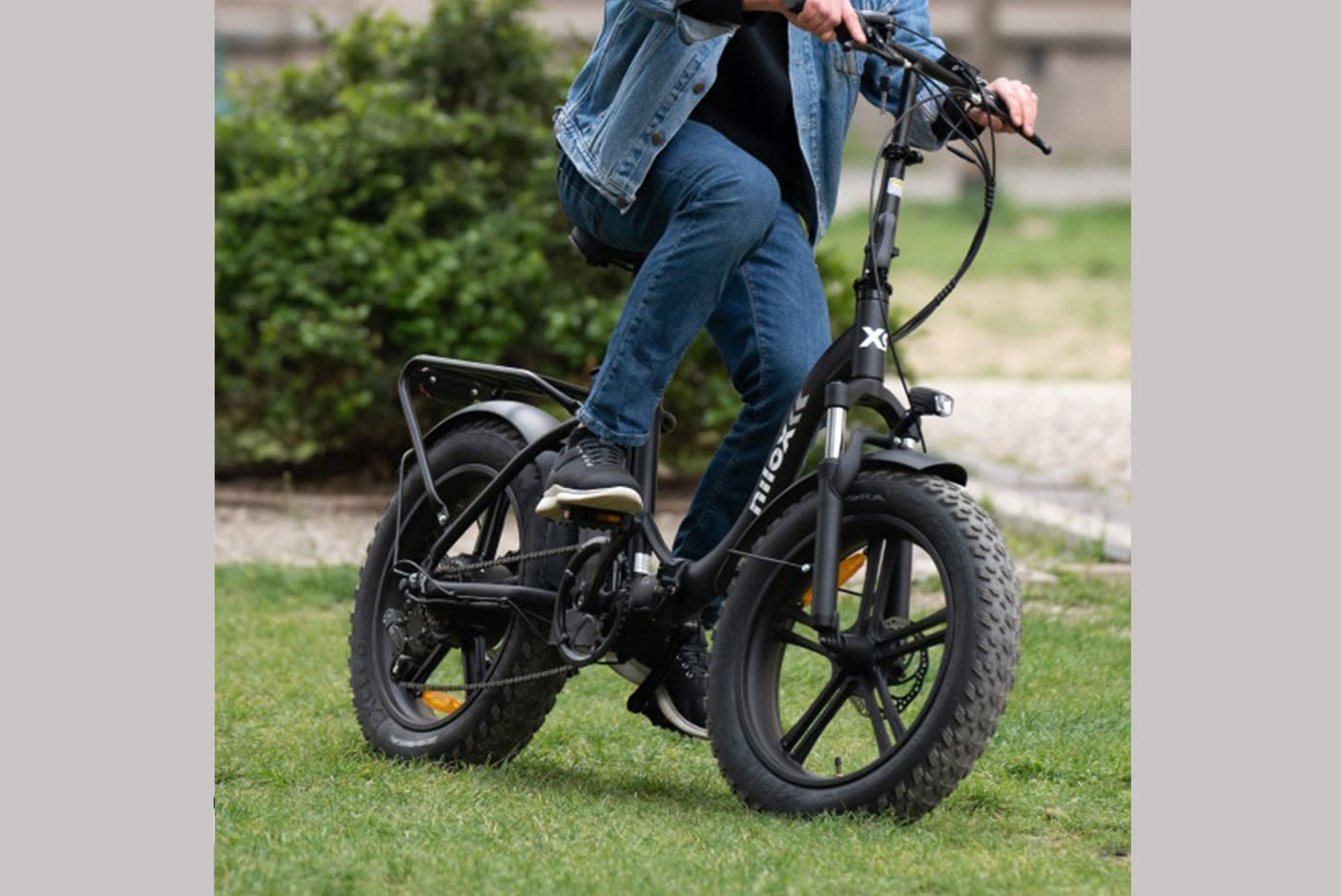 4272382-Tile-2-Nilox-X9