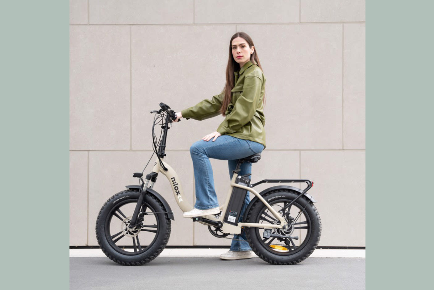 4272382-Tile-4-Nilox-X9