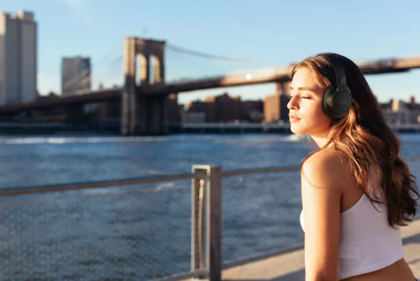 4272714-Tile-5-JBL-Tune-770NC