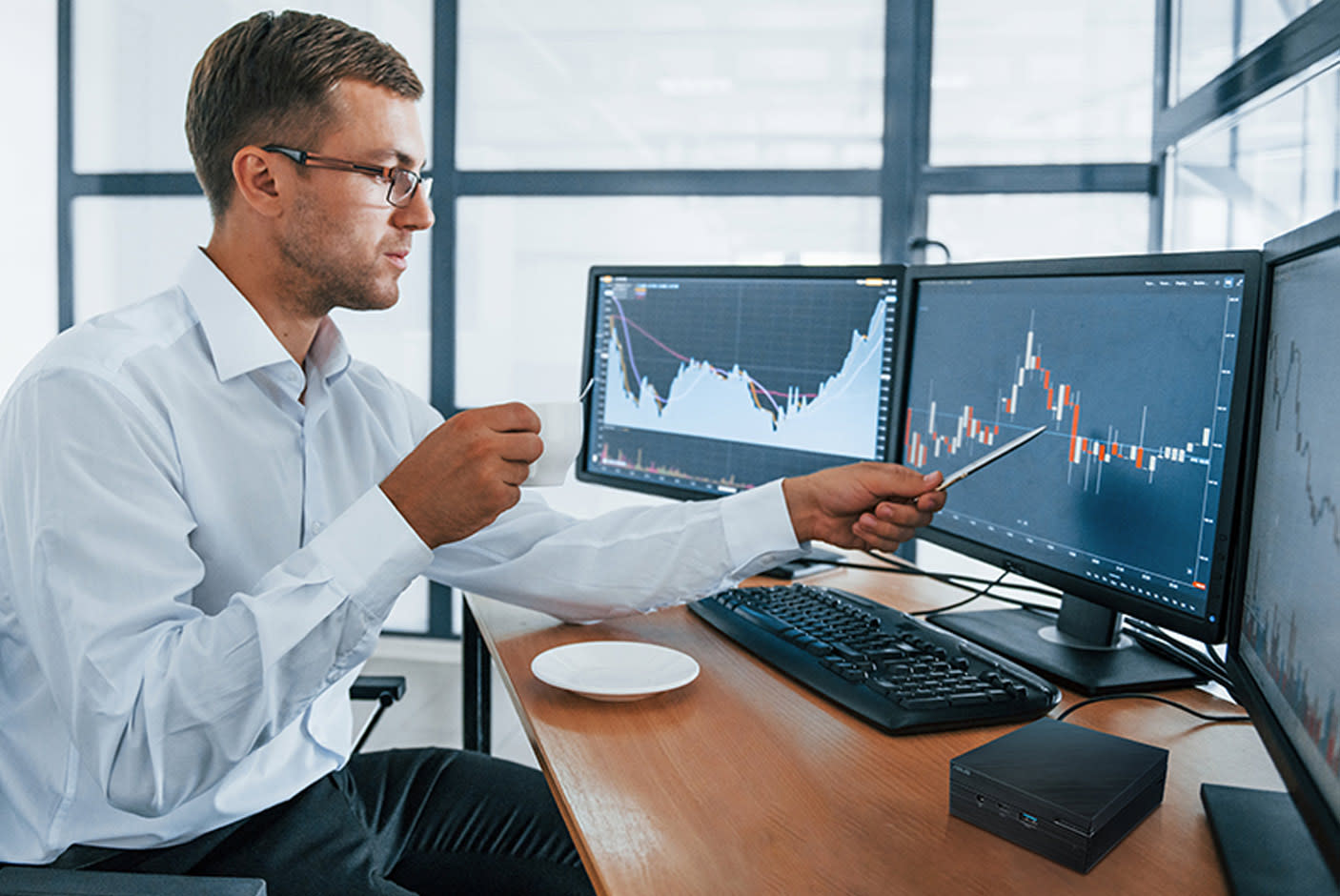 4181131-Tile-3-2_5GbE-LAN