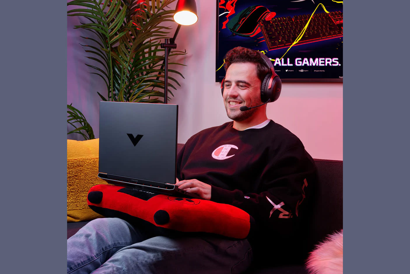 4307550-Tile-3-HyperX-Cloud-3-Wireless