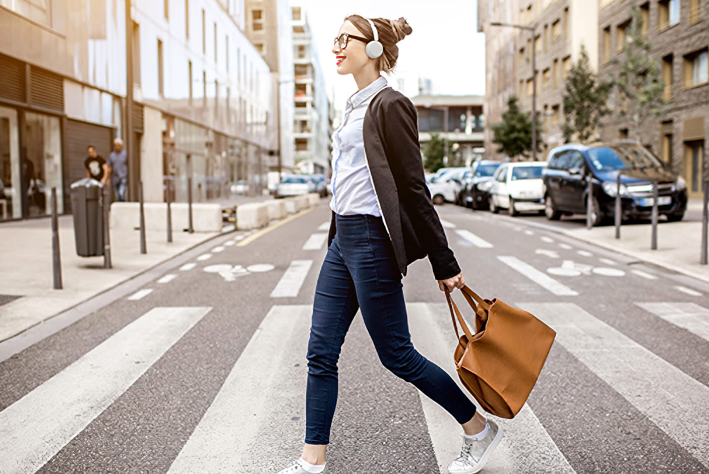 4313194-tile-1-JVC-black-bt-collapse