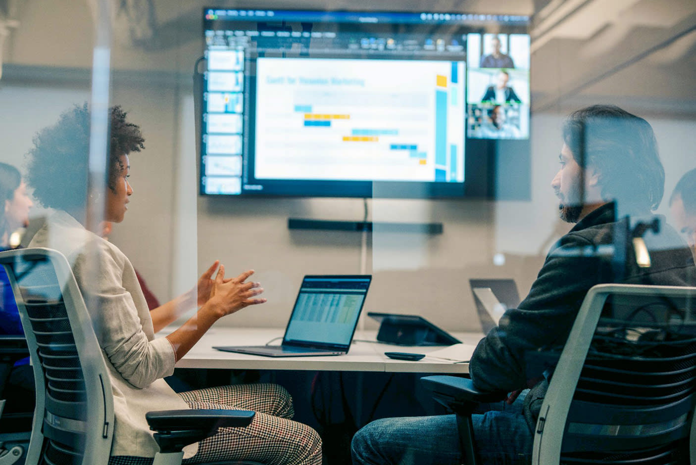 4321502-Tile-2-Bose-Videobar-VB1