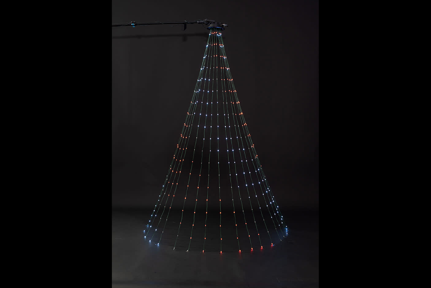 4331370-Tile-1-Tree-lights-decor