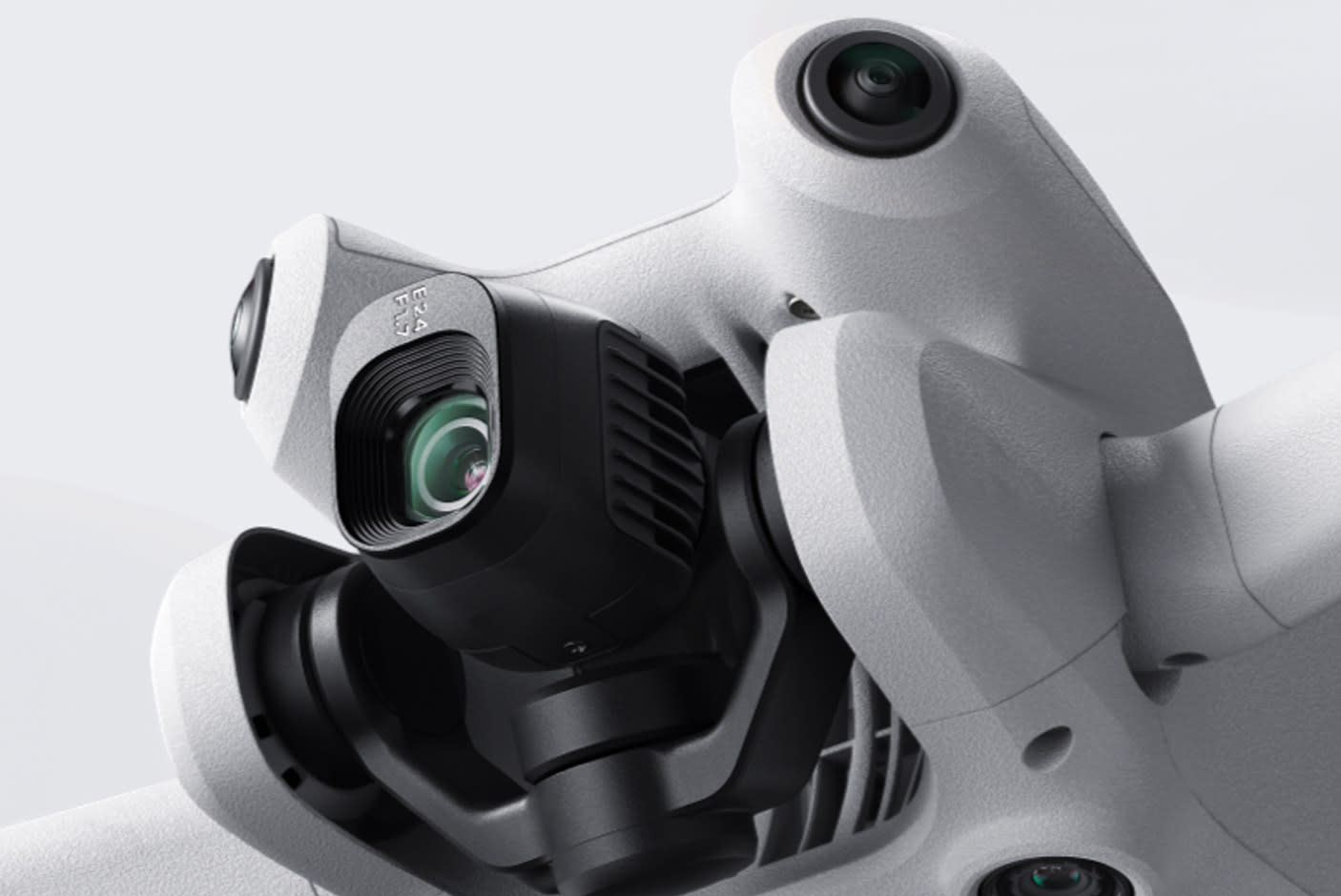 4331478-Tile-8-Safer-Longer-Flights