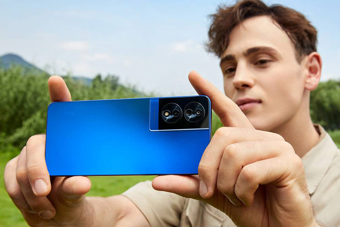 4343972-Tile-6-Pro-Grade-50MP