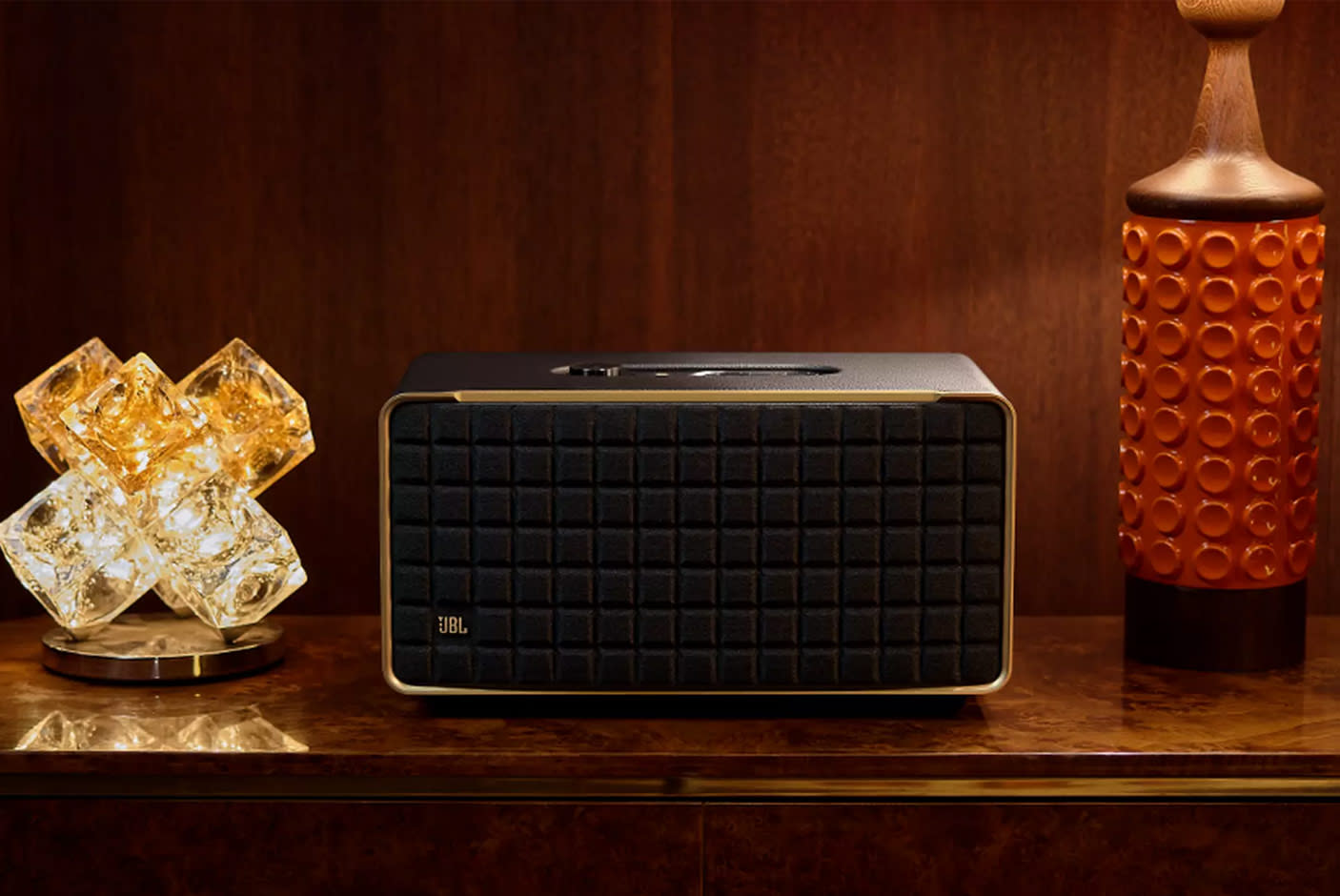 4353501-Tile-1-JBL-Authentics-500-sound