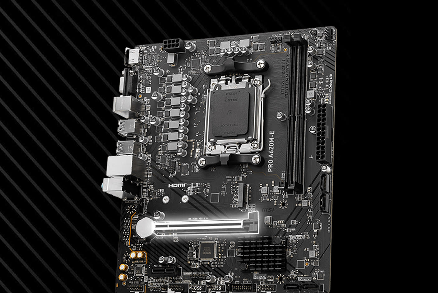 4358090-Tile-3-PCIe-4-x16